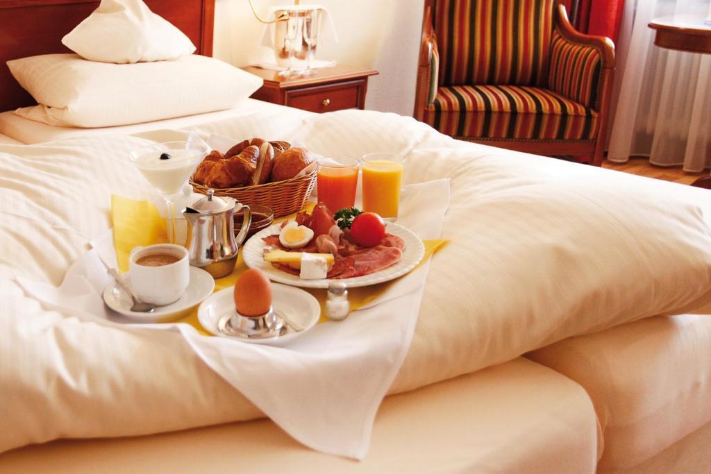 Hotel Quellenhof باد بيرنباخ المظهر الخارجي الصورة