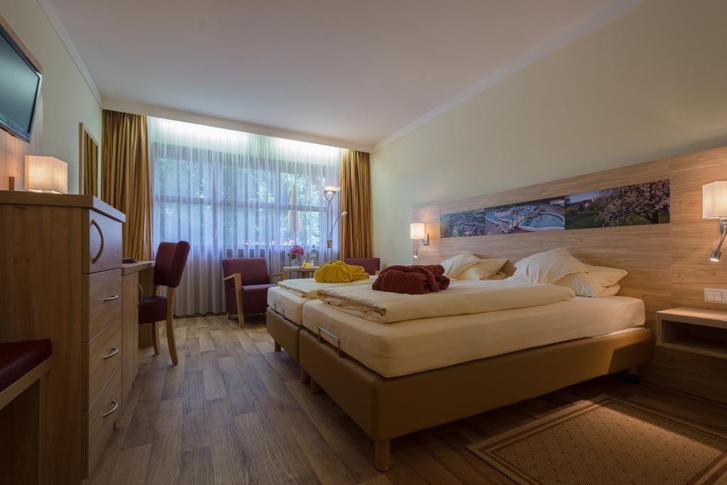 Hotel Quellenhof باد بيرنباخ المظهر الخارجي الصورة